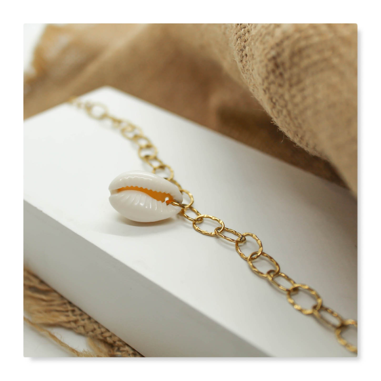 bracelet shell cauri