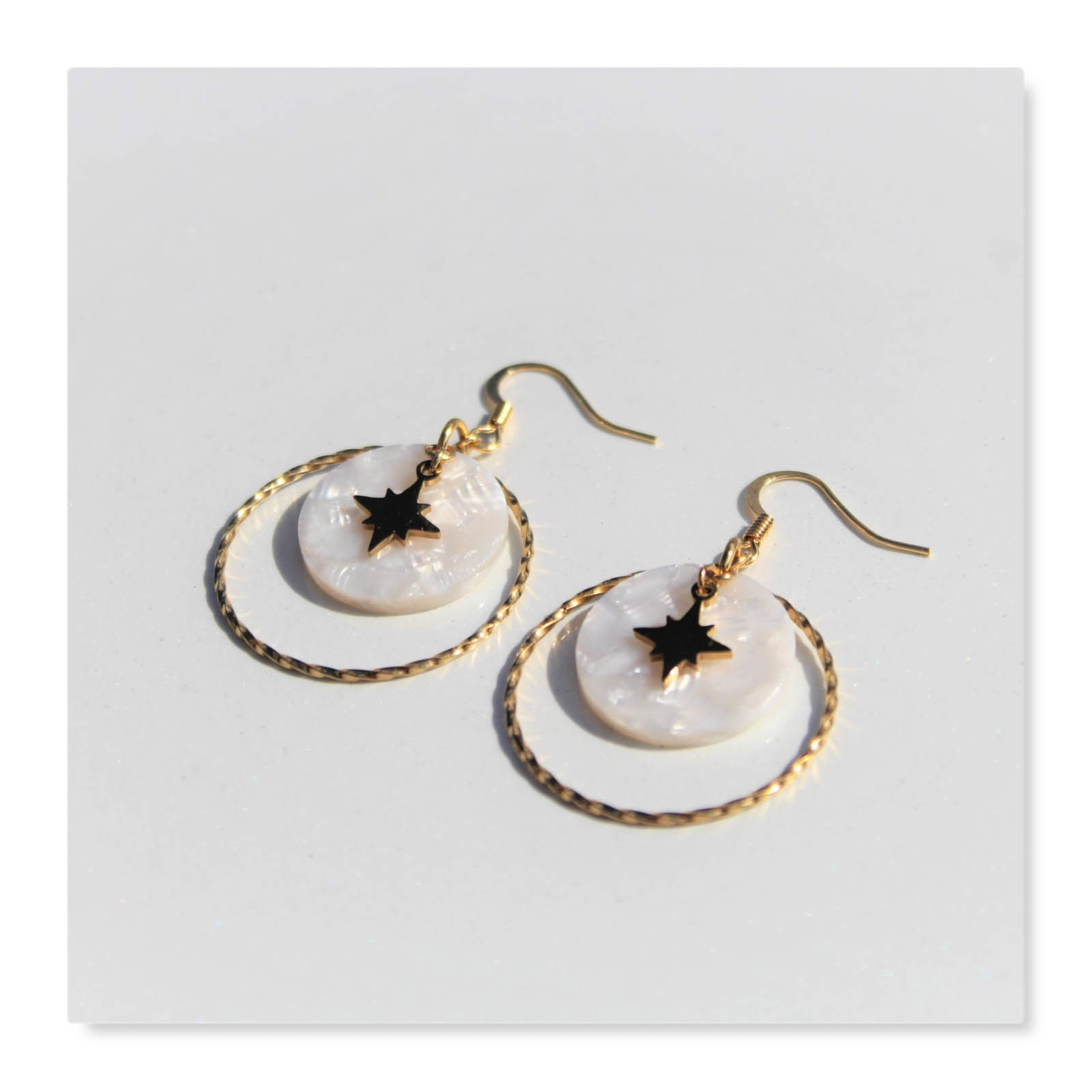 boucles d'oreilles anneaux