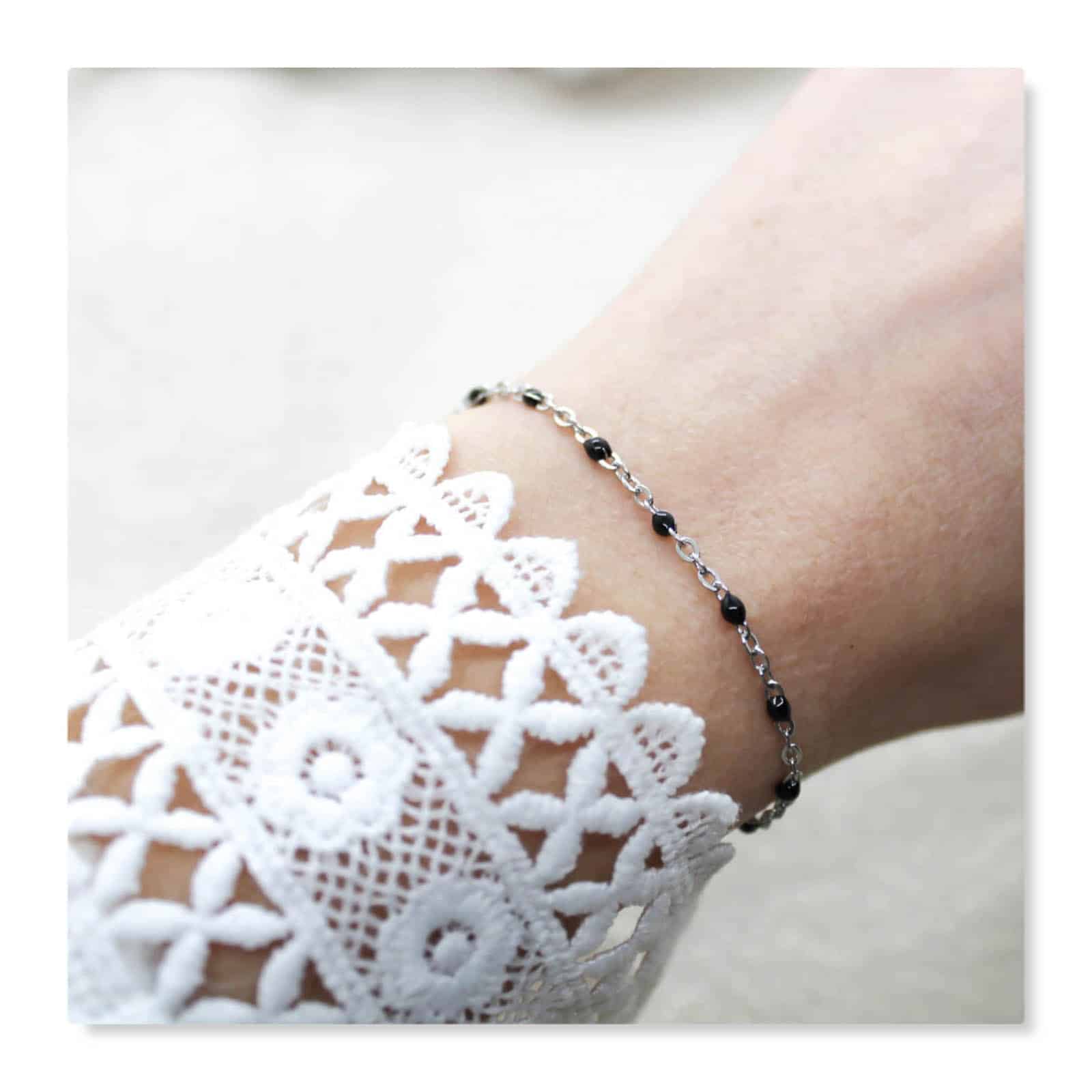 bracelet argenté fin émaillé coloré