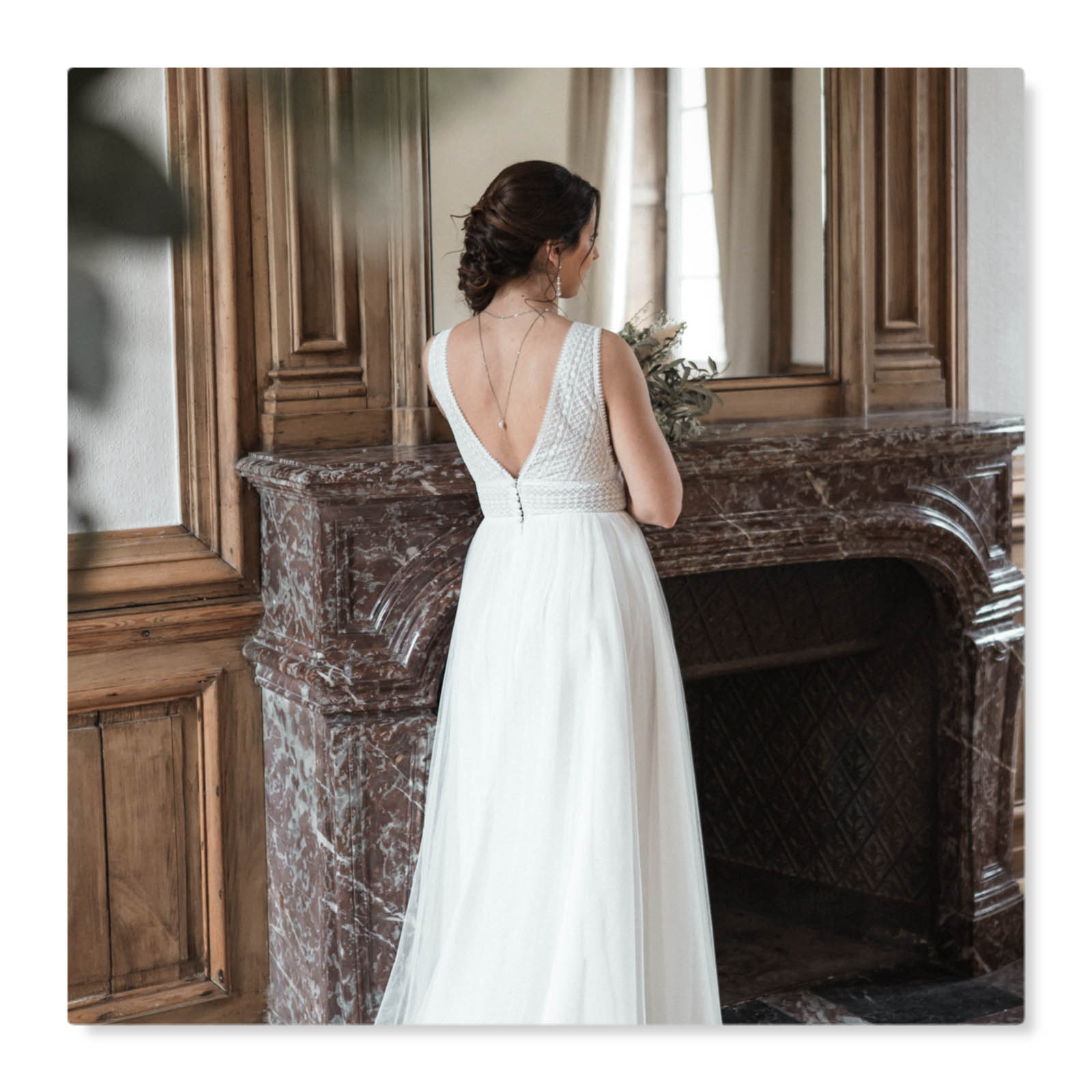 bijou de dos chic mariage